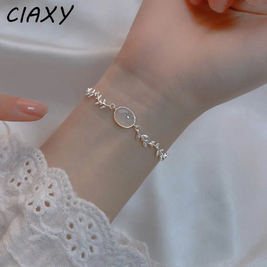 Elegant Agate Leaf Charm Bracelet